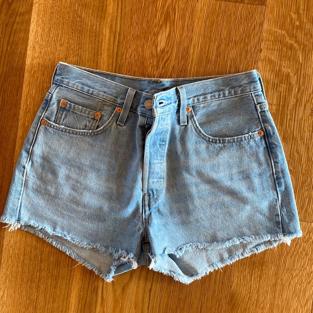 Brand New Levi 501 Cut Off Shorts